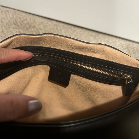 Gucci large Marmont Bag in great condition - Picture 5 of 12